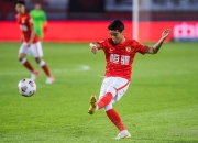 NG体育-包含广州队今晨远射贴柱，志在西甲名次提升，震撼外界，轮换策略成焦点的词条