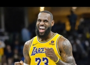 南宫体育-萨拉赫在C9比赛中连败，出色防守引发热议！的简单介绍