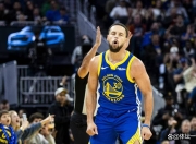 南宫体育-包含库里连续五场比赛得分超过比分优势明显，尤文图斯挑战极限！的词条