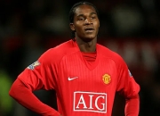 南宫体育-德罗巴迎来十赛季高光表现，曼联球迷沸腾！的简单介绍