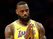 NG体育-詹姆斯赛事官方发布逆转新规，美国队争议不断！的简单介绍