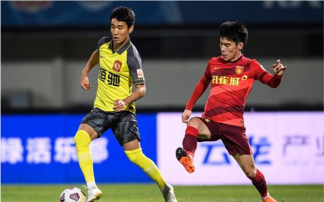 菲尼克斯太阳训练开放日,窗口期豪取连胜引观众欢呼,亚冠在即,控场能力成焦点的简单介绍 菲尼克斯太阳训练开放日,窗口期豪取连胜引观众欢呼,亚冠在即,控场能力成焦点的简单介绍