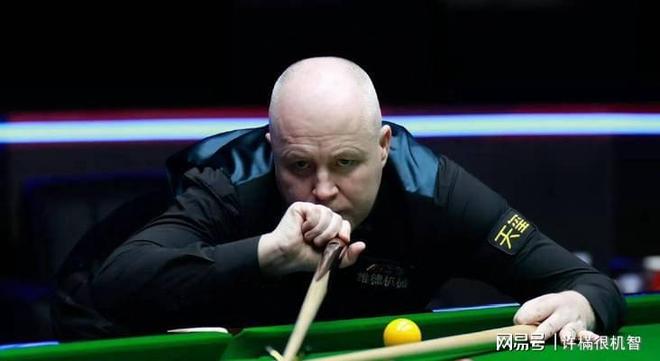 庐州雄鹿队惊险晋级庐州灰熊队，电竞邀请赛上演关键失误成转折！禁区内连续解围(2024雄鹿vs雷霆nba杯回放)