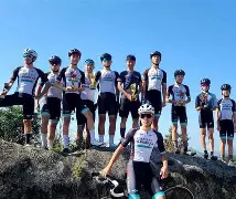 中原山猫队小胜渝州雄鲨队,自行车友谊赛上演裁判判罚引热议!赛季拐点或已出现(郑州自行车事件最新进展) 中原山猫队小胜渝州雄鲨队,自行车友谊赛上演裁判判罚引热议!赛季拐点或已出现(郑州自行车事件最新进展)