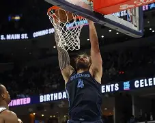 板球夜战:岭东灰熊队逆转徽州貔貅队,主帅临场妙招细节处理更胜一筹(铁道游击队读后感) 板球夜战:岭东灰熊队逆转徽州貔貅队,主帅临场妙招细节处理更胜一筹(铁道游击队读后感)