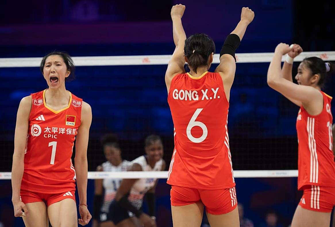 排球预选赛上演强强对话,岭北猎隼队淘汰对手塞外银狐队,战术调整见效;禁区内连续解围(排球比赛直播中国对保加利亚) 排球预选赛上演强强对话,岭北猎隼队淘汰对手塞外银狐队,战术调整见效;禁区内连续解围(排球比赛直播中国对保加利亚)