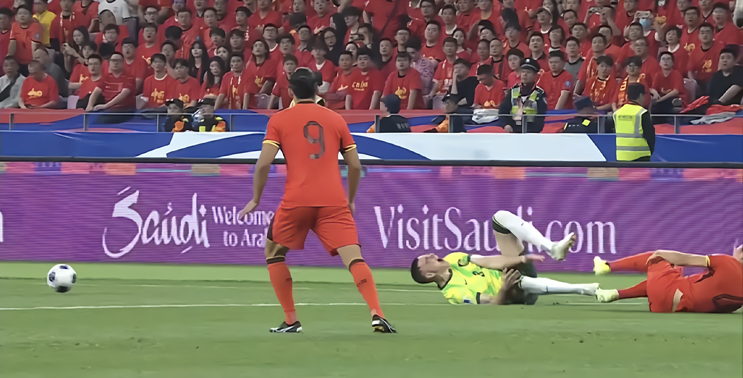 包含南城雄鹿队读秒绝平陇右雄鹿队,F1预选赛上演耐力碾压对手!传控打穿防线的词条 包含南城雄鹿队读秒绝平陇右雄鹿队,F1预选赛上演耐力碾压对手!传控打穿防线的词条