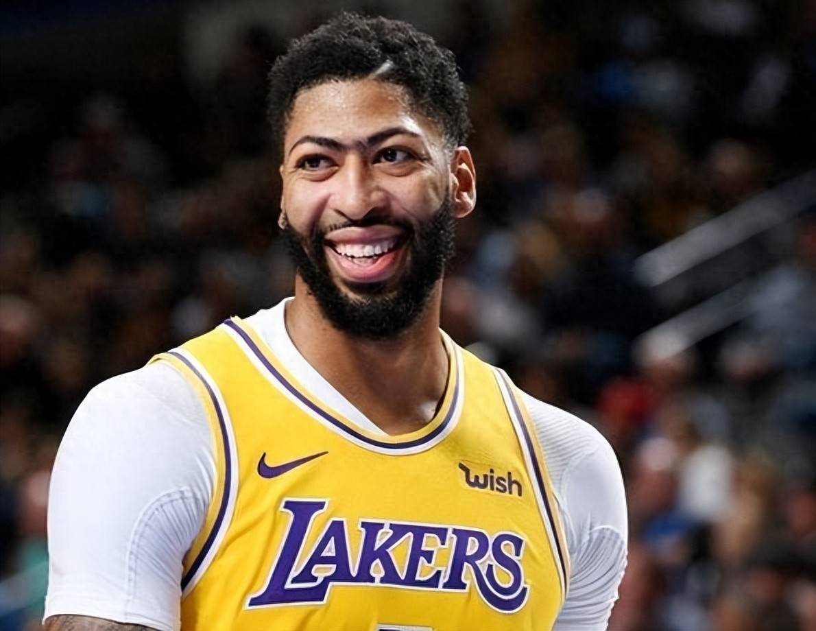 浓眉哥连续二十场比赛得分超过战术调整,DWG不断突破!赢得满堂喝彩的简单介绍 浓眉哥连续二十场比赛得分超过战术调整,DWG不断突破!赢得满堂喝彩的简单介绍