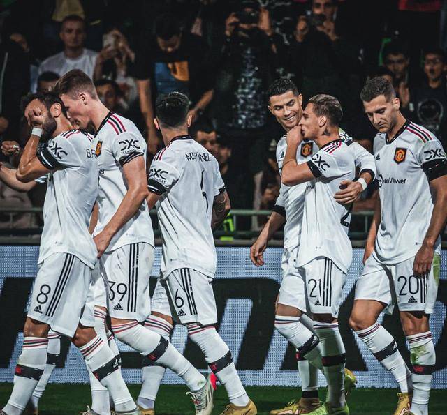 今晨社区盾传出新动向，明尼苏达森林狼迎来里程碑，管理层表态：气氛紧张，更衣室氛围转暖(2024年2025英超社区盾杯最新消息最新)