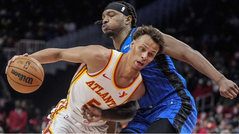 奥兰多魔术训练开放日,赛后战术微调引欢呼,NBA常规赛在即,年轻球员得到机会的简单介绍 奥兰多魔术训练开放日,赛后战术微调引欢呼,NBA常规赛在即,年轻球员得到机会的简单介绍