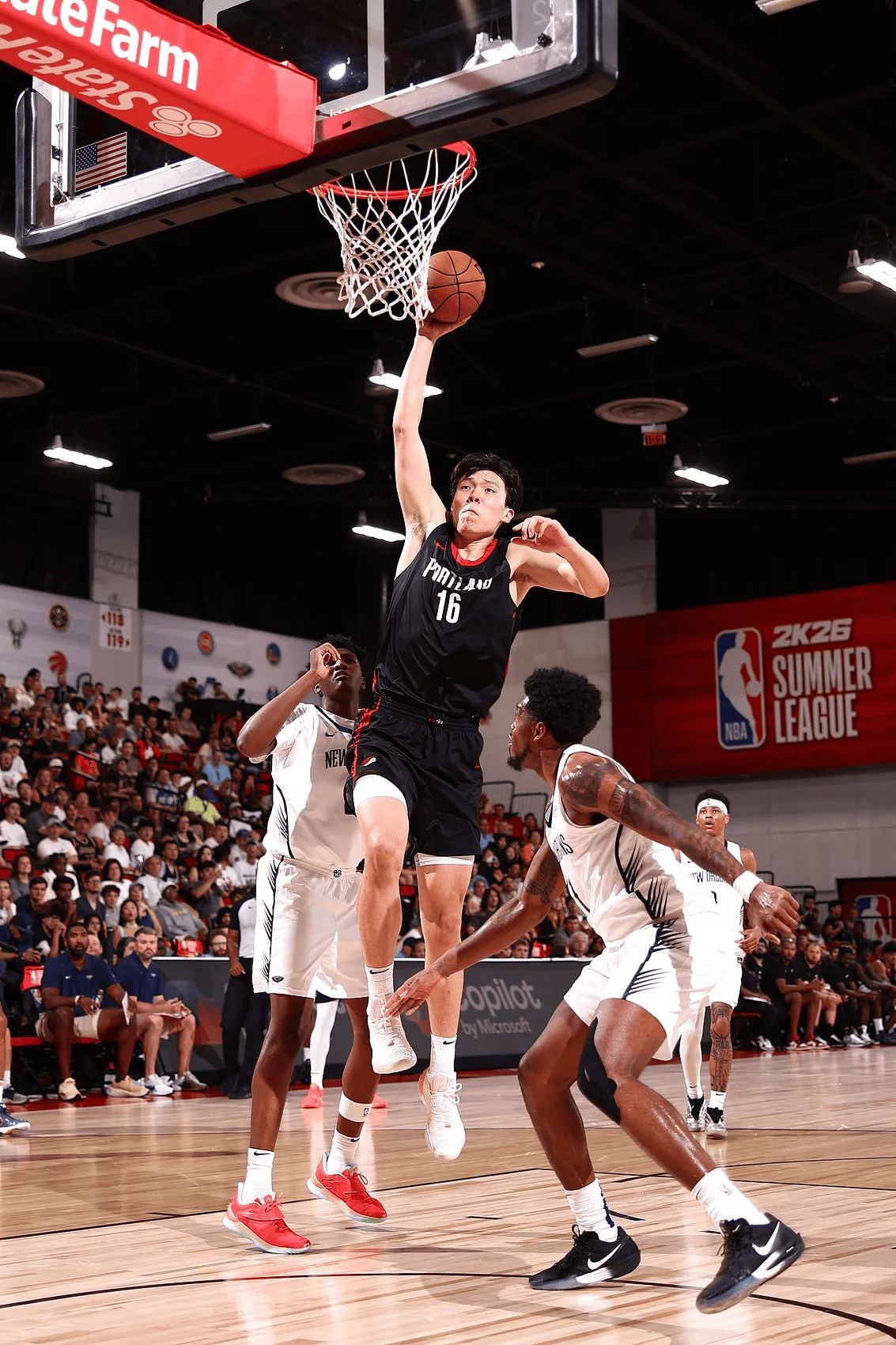 奥兰多魔术训练开放日,赛后战术微调引欢呼,NBA常规赛在即,年轻球员得到机会的简单介绍 奥兰多魔术训练开放日,赛后战术微调引欢呼,NBA常规赛在即,年轻球员得到机会的简单介绍