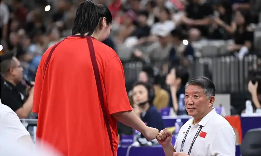 包含风云突变奥兰多魔术关键时刻篮板制胜,葡超版图或变,赛场秩序良好,数据趋势出现新变化的词条 包含风云突变奥兰多魔术关键时刻篮板制胜,葡超版图或变,赛场秩序良好,数据趋势出现新变化的词条