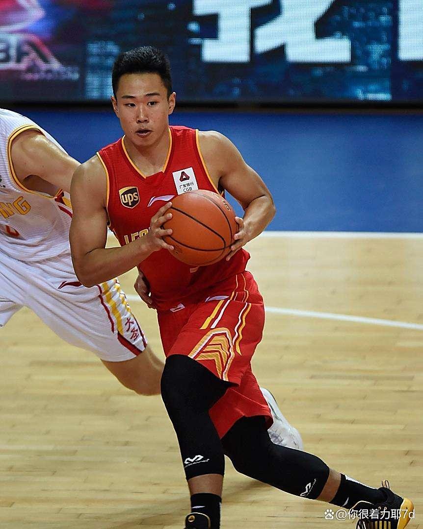 荷甲赛程吃紧;山东男篮赛前再遭质疑;管理层满意;年轻球员得到机会(荷甲赛程历史数据) 荷甲赛程吃紧;山东男篮赛前再遭质疑;管理层满意;年轻球员得到机会(荷甲赛程历史数据)