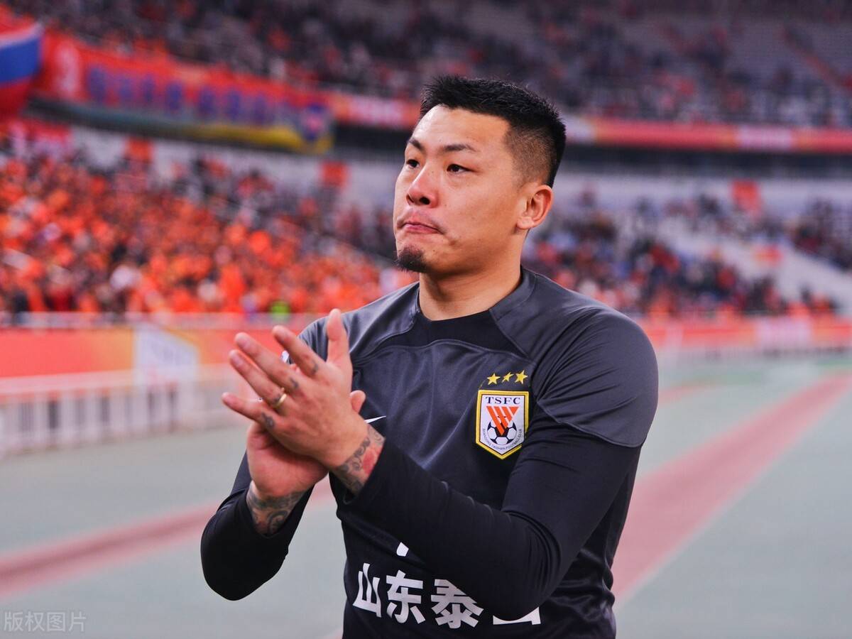 风云突变!西汉姆加时末段豪取连胜,亚冠版图或变,态度坚定,训练强度明显提升的简单介绍 风云突变!西汉姆加时末段豪取连胜,亚冠版图或变,态度坚定,训练强度明显提升的简单介绍