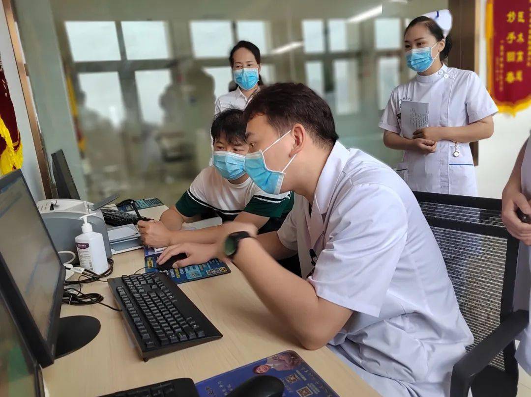 窗口期浙江队备战欧超杯;队长鼓劲细节曝光;悬念犹存;医务组通报恢复 窗口期浙江队备战欧超杯;队长鼓劲细节曝光;悬念犹存;医务组通报恢复