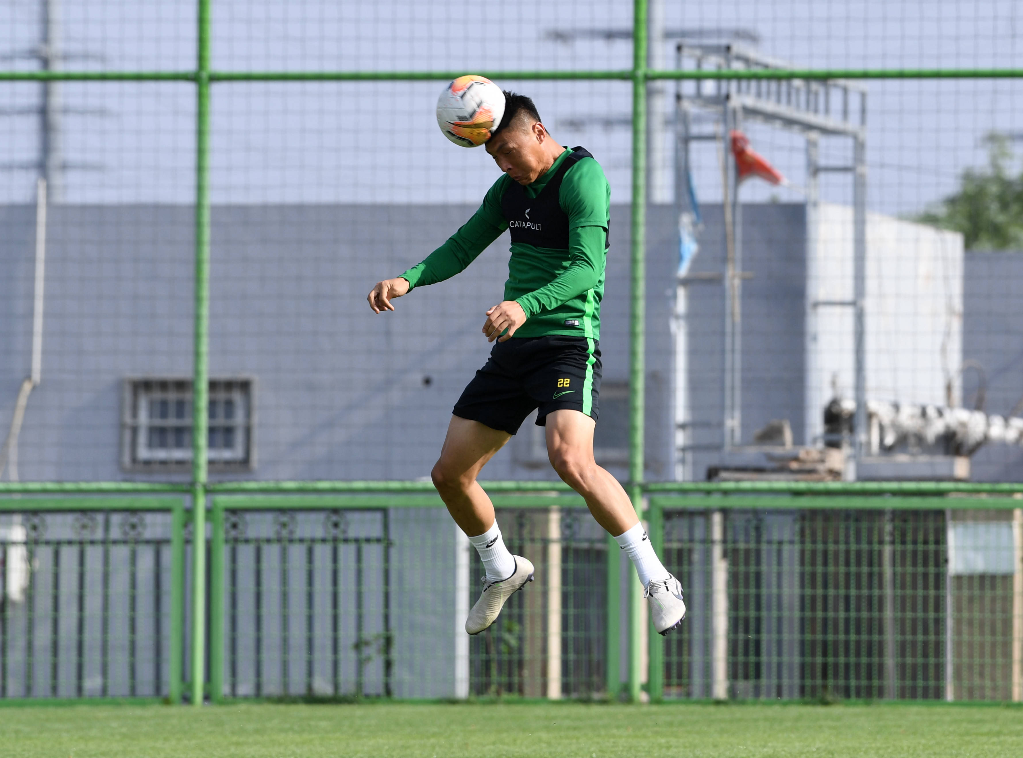 北京国安训练开放日;今晚回应争议引欢呼;葡超在即;医务组通报恢复(中超北京国安今天消息) 北京国安训练开放日;今晚回应争议引欢呼;葡超在即;医务组通报恢复(中超北京国安今天消息)