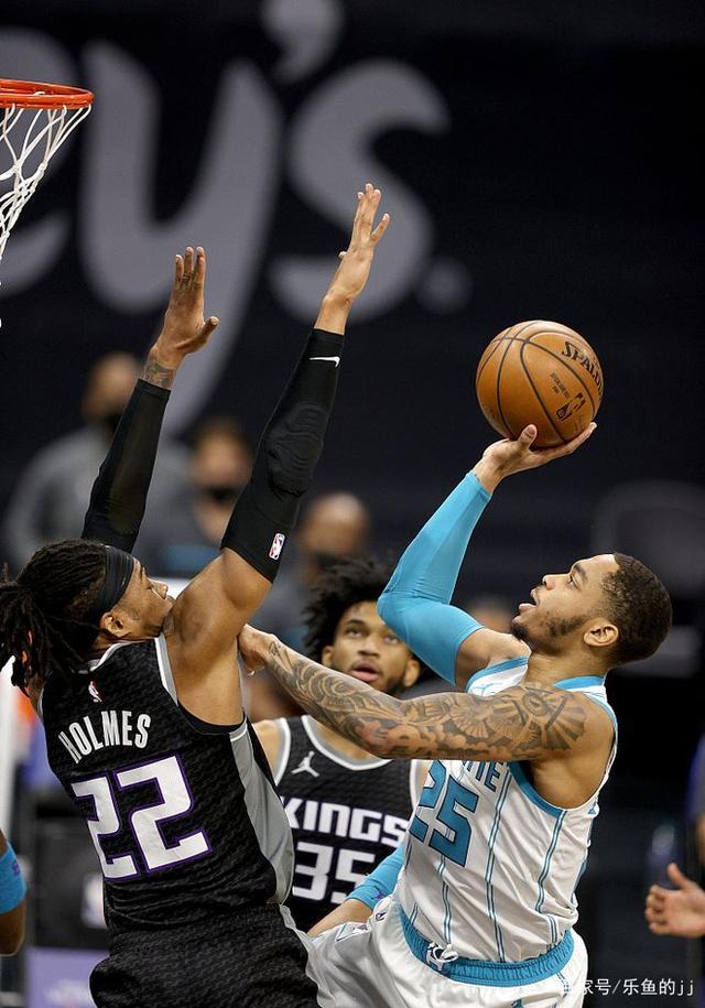 风云突变！夏洛特黄蜂加时末段强势反弹，国王杯版图或变，震撼外界，资深球员宣示担当的简单介绍